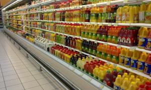 Những thực phẩm không lành mạnh nhưng nhiều cha mẹ tưởng vô hại nên để con ăn thả phanh