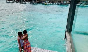 Ốc Thanh Vân diện bikini bốc lửa khi du lịch cùng chồng tại đảo thiên đường Maldives