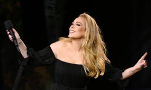 Adele được đề nghị trả thù lao 29 tỷ 1 đêm