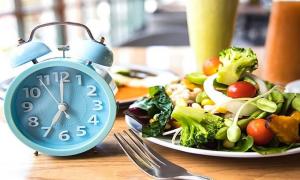Áp dụng chế độ ăn kiêng 5:2 giảm gần 1kg mỗi tuần